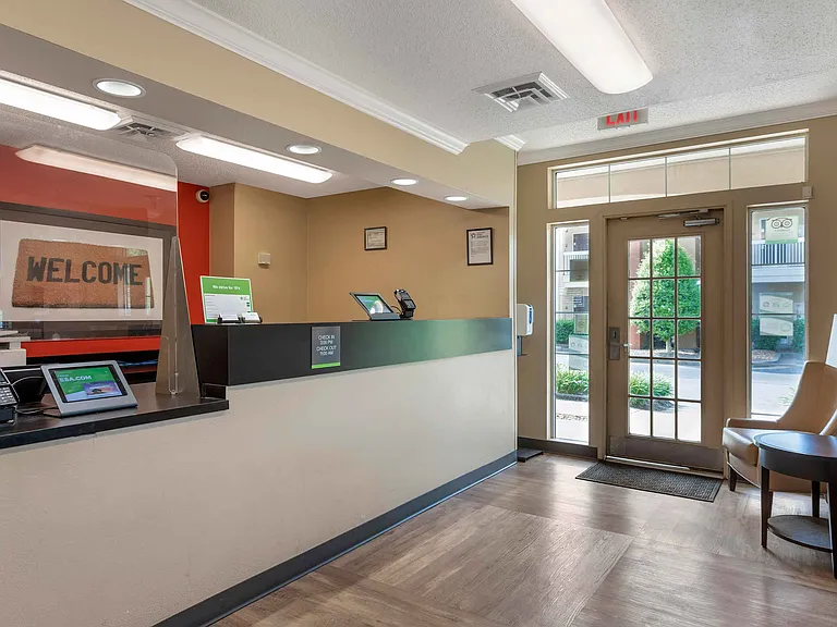 Lobby and Guest Check-in