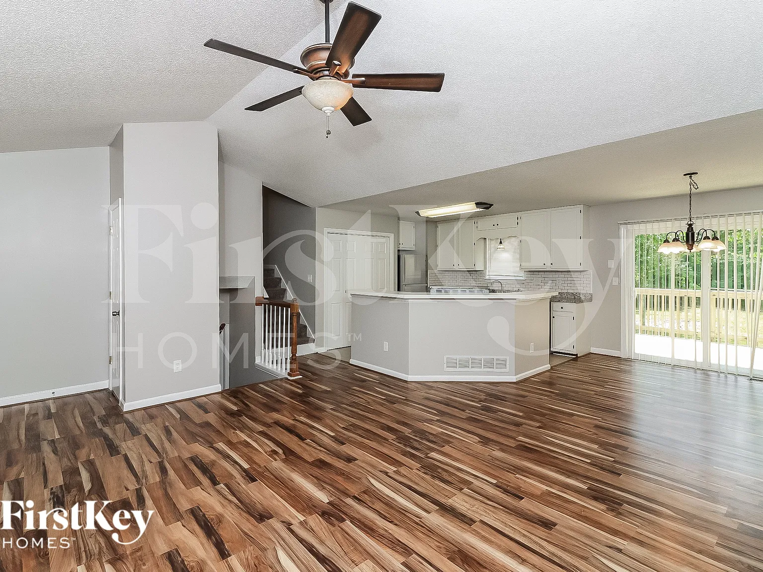3 bed, 2.0 bath, 1158 sqft, $1,780 — Photo 4