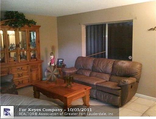 1st image of 2148 Sherwood Forest Blvd APT 2