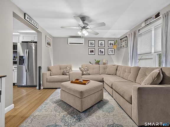 4th image of 8 W Arch Street #8R