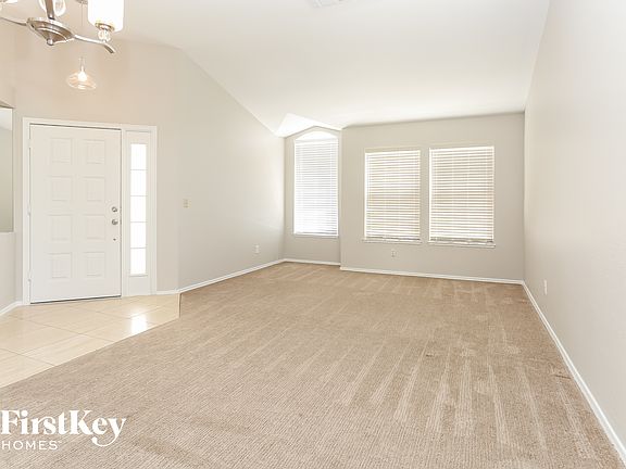 5th image of 4421 Inez Dr