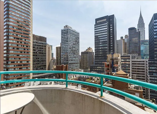 Rented by JWF Capital | media 5