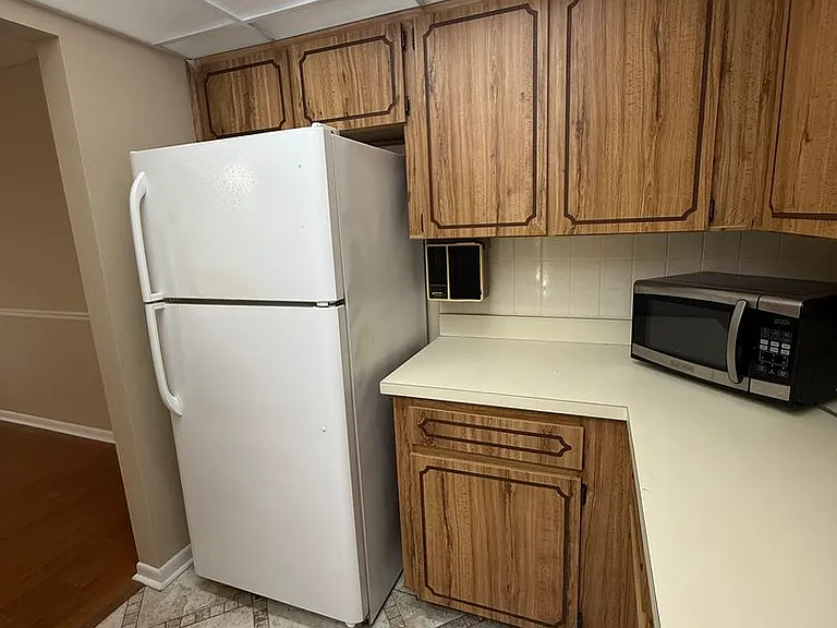 130 Jasmine Woods Ct #9D — Photo 42