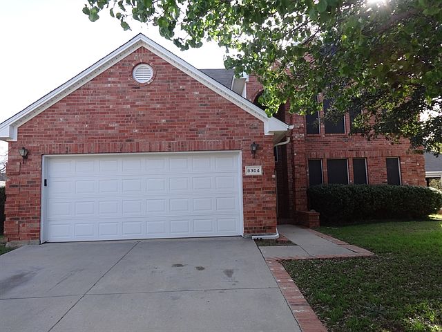 1st image of 8304 Woodland Way