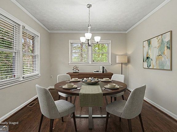 4th image of 2615 Glenvalley Dr
