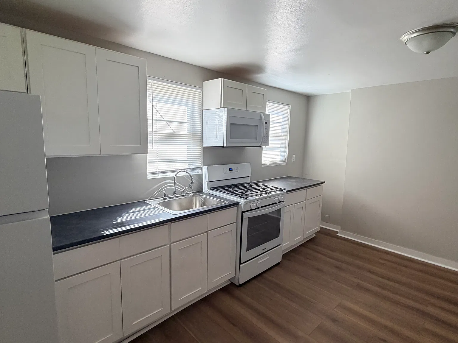 4 bed, $2,175 — Photo 1