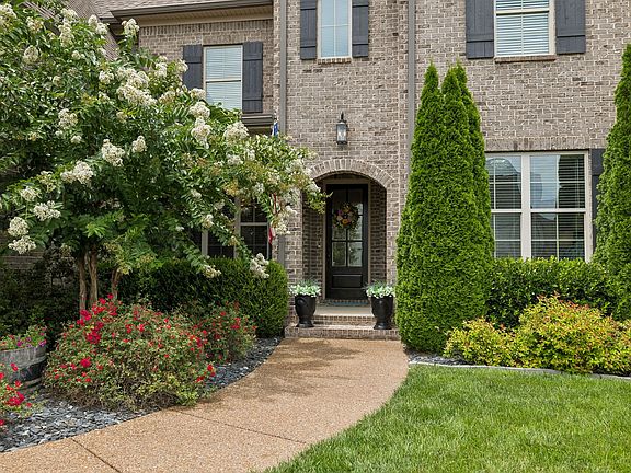 4th image of 6028 Trout Ln
