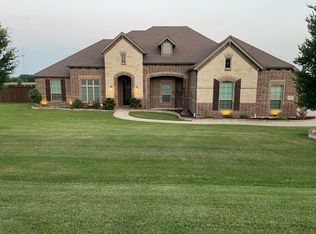 2870 Fossil Creek Dr, Midlothian, TX 76065