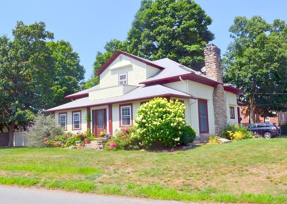 1st image of 95 Olney Ave