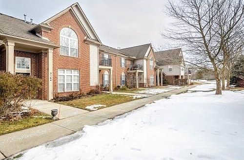 4th image of 3164 Primrose Ln