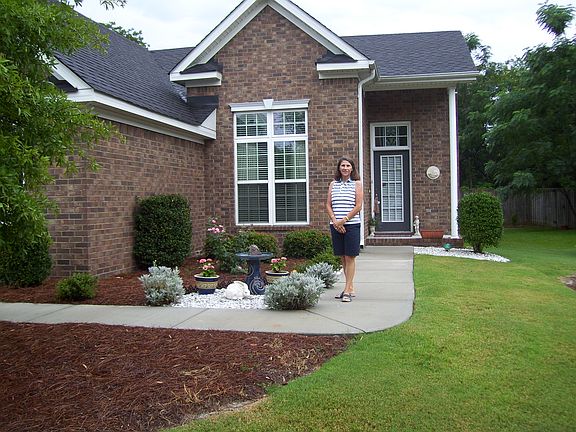 2nd image of 1141 Carriage Dr