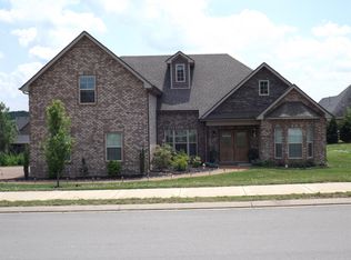 4105 Stony Point Dr, La Vergne, TN 37086
