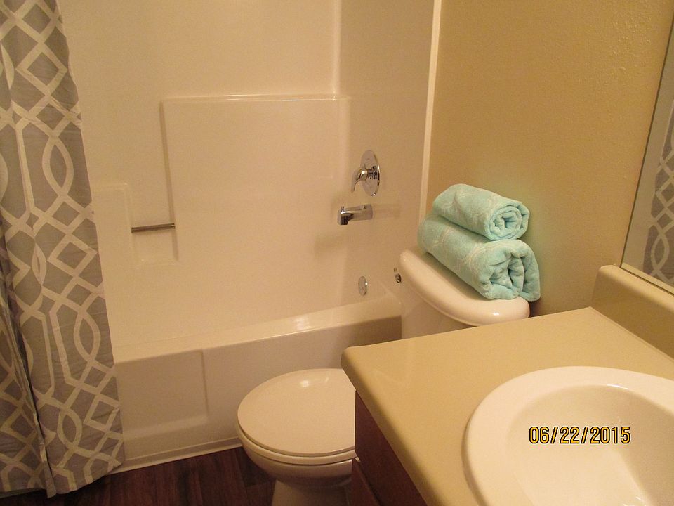 2nd image of 850 N Highway 89 APT 4L