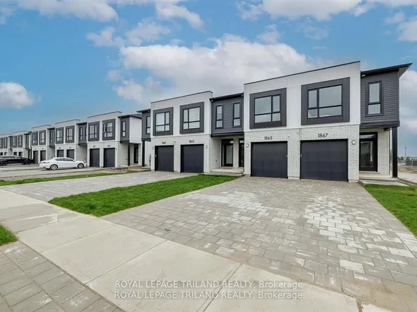 1867 Dalmagarry Rd, London North, ON N6G 0A6