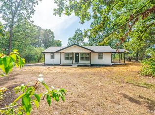 23315 Marvel Dr, Lebanon, MO 65536