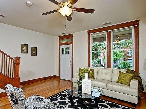 4th image of 1313 E St NE