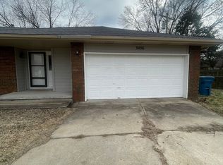 3496 S Parkmont Ct, Springfield, MO 65807