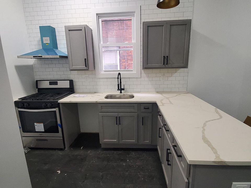 1st image of 101 4th Ave #1