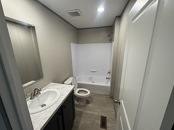5th image of 2948 Canyon Ln