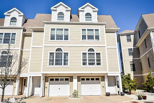 67 Chelsea Ct #67 — Photo 1