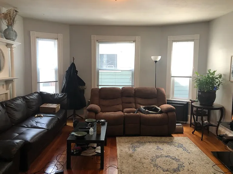 18 Hinckley St #3 — Photo 2