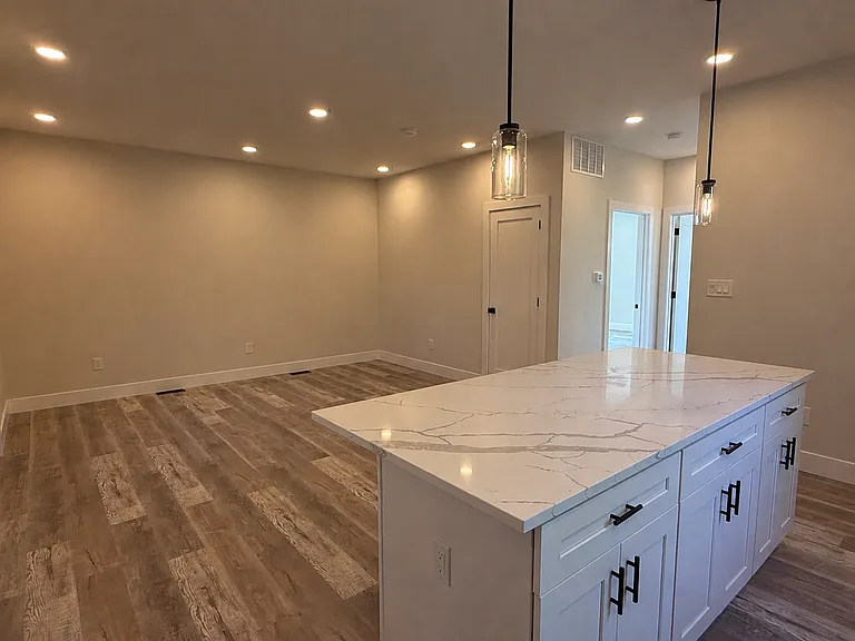 132 Yale Ave — Photo 5