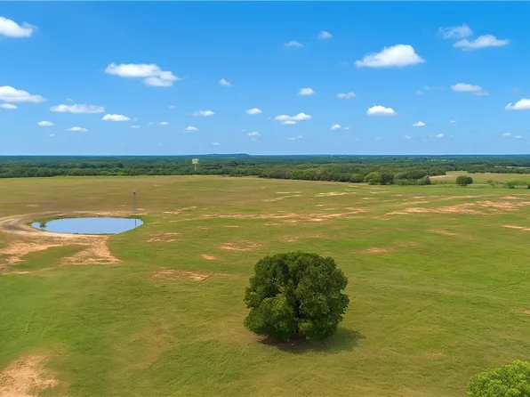 4425 E Us Highway 90, Seguin, TX 78155