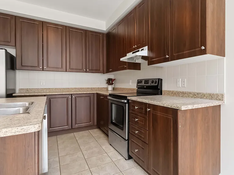 27 McCartney St #MAIN — Photo 18