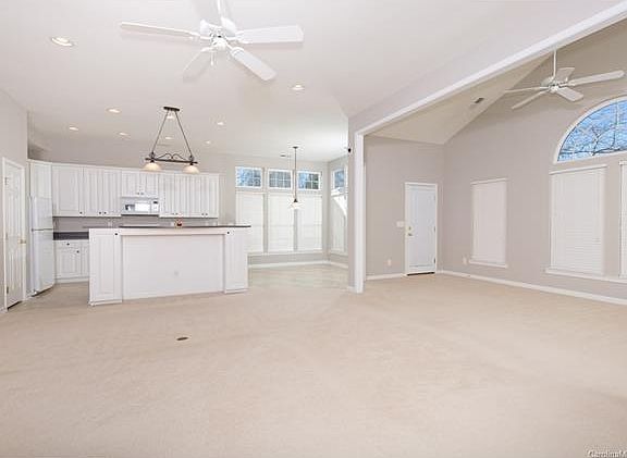 4th image of 4101 Buckingham Dr
