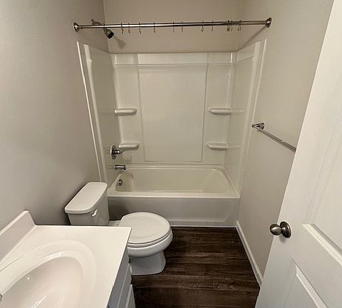 4th image of 424 Sitka Spruce Ln #1