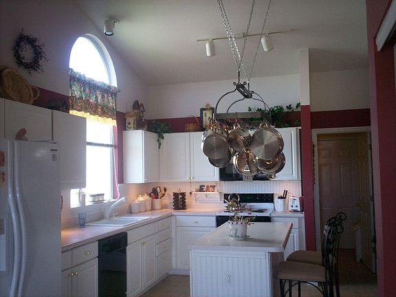 You'll love cooking in this kitchen