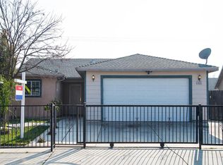 4932 E Hoxie Ave, Fresno, CA 93725