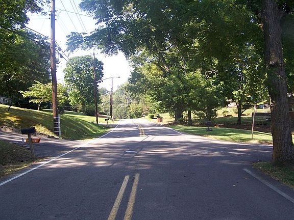 4th image of 5201 Holston Dr