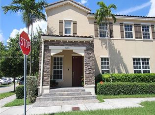 9205 SW 170th Pl, Miami, FL 33196