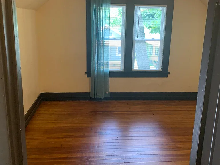 1250 E Cedar St — Photo 11