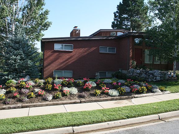 Bountiful House - Front yard from street_08092013
