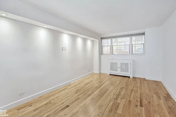 Rented by Brown Harris Stevens | media 4