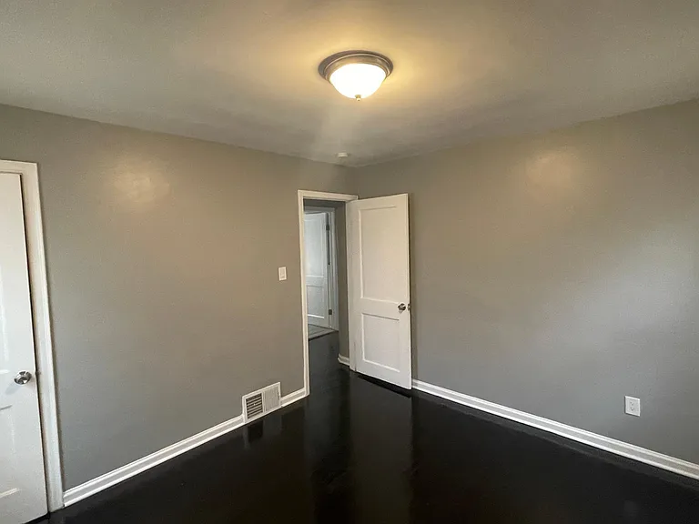 19374 Dean St — Photo 17