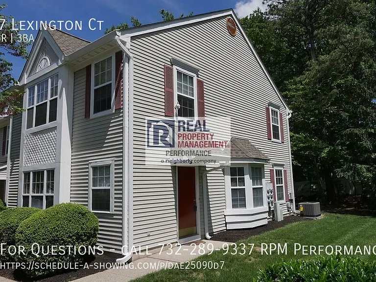 17 Lexington Ct — Photo 2
