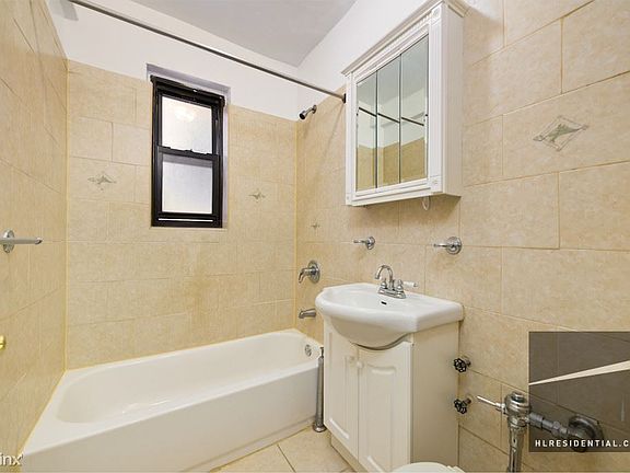 5th image of 411 E 26th St #2H