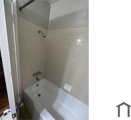 5th image of 4162 Somerset Dr #2