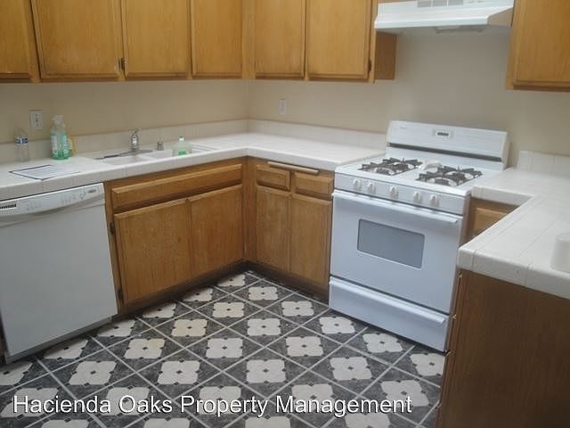 2nd image of 2026 N Western Ave