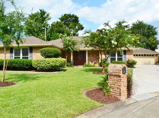 21 Trepagnier Dr, Destrehan, LA 70047