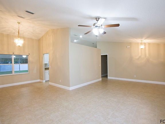 5th image of 42 Prince Eric Ln