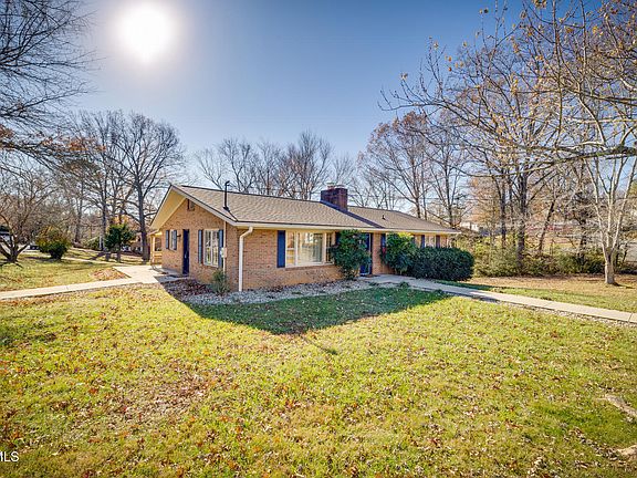 2nd image of 102 Wayfair Dr