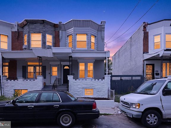 2nd image of 5644 Addison St