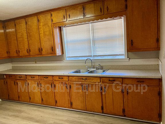 5th image of 127 Northside Ave Unit 115