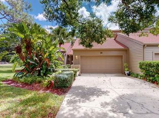 10 Woodridge Cir, Oldsmar, FL 34677