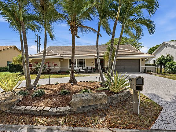 3rd image of 8644 NW 47th Drive
