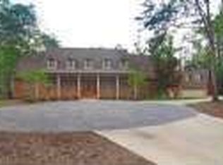 5501 Surrey Downs Ct, Wilmington, NC 28403
